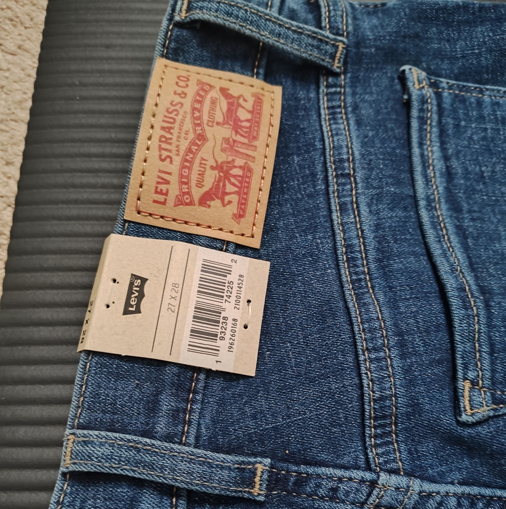NWT Levi's 311 Shaping Skinny 27x28 - Picture 4 of 5